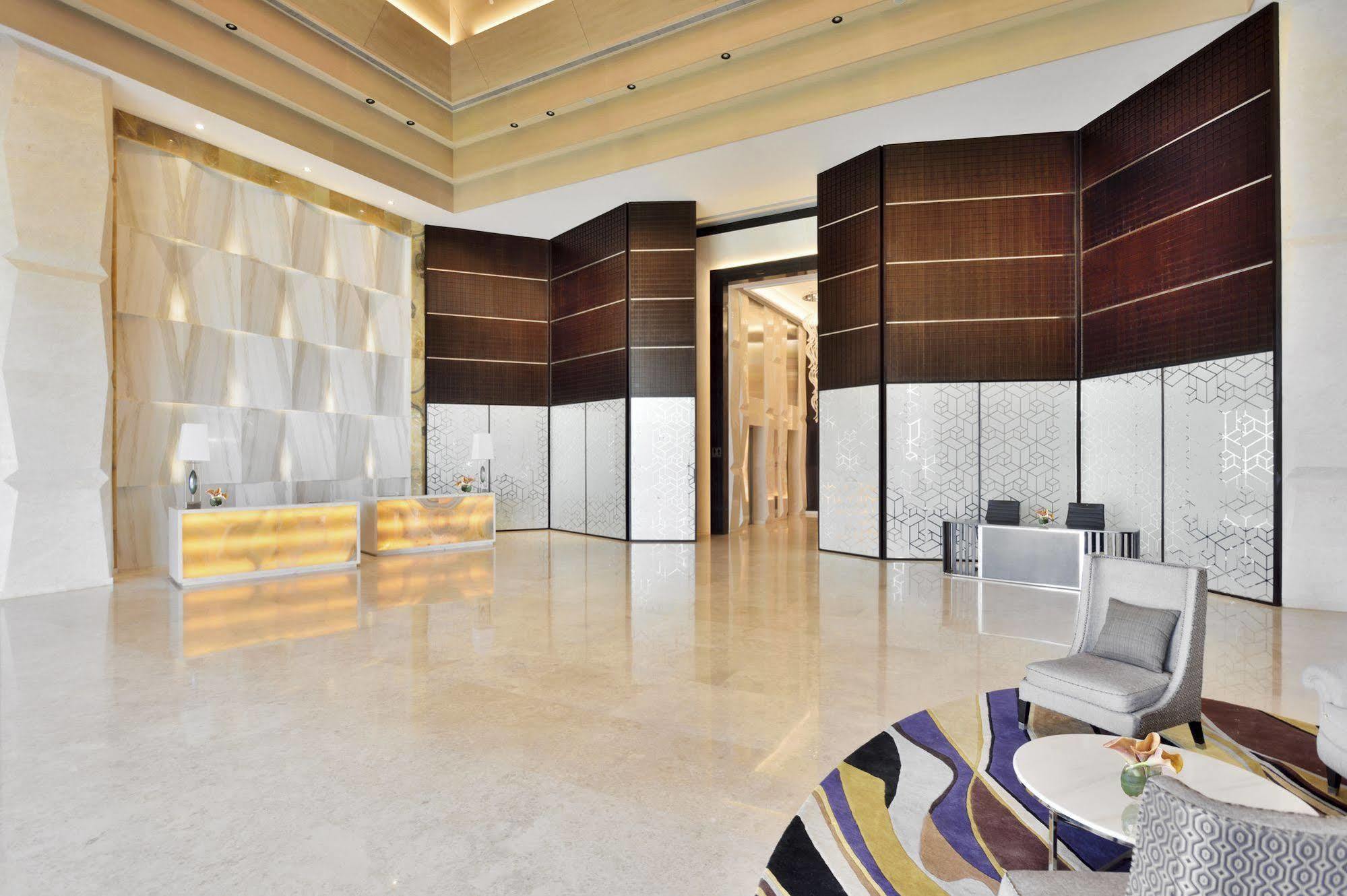 Radisson Blu Coimbatore Dış mekan fotoğraf Lobby